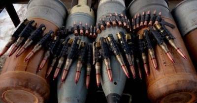 Военная полиция подозревает кражу боеприпасов в Земессардзе