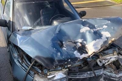 В Карелии 19-летний водитель ВАЗа врезался в автомобиль с пенсионеркой