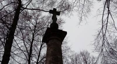 Смерть и организация похорон в Санкт-Петербурге: что нужно заказывать из ритуальных услуг?