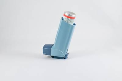 Ученые назвали астму возможным защитным фактором при коронавирусе