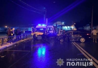 В Харькове произошло ДТП со "скорой", трое травмированных (фото)