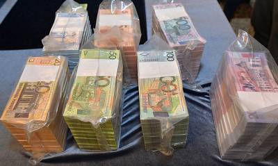 Граждане Белоруссии забрали со своих банковских вкладов более миллиарда долларов