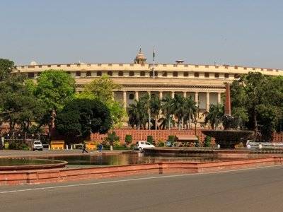 Парламент Индии возобновил работу после более пяти месяцев карантина в связи с коронавирусом