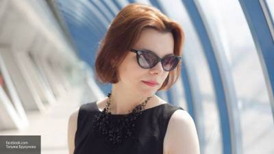 Эксперт по жестам: Instagram Брухуновой выдает ее "комплекс провинциалки"