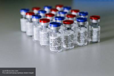 Более 50 тысяч москвичей записались на испытания вакцины от COVID-19