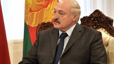 Лукашенко указал на недопустимость «бряцания» оружием у границ Белоруссии