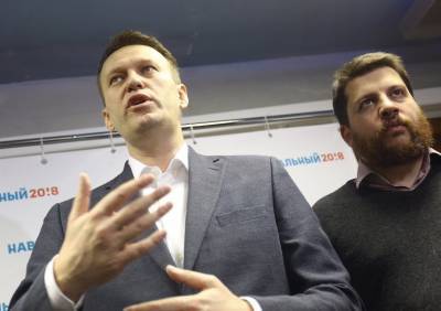 «Шарите»: Алексей Навальный полностью отключен от ИВЛ. Он начал ходить