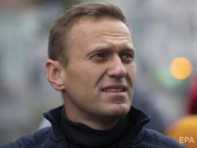 Навальный уже встает с больничной койки – врачи "Шарите"