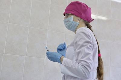 В Екатеринбурге две больницы готовы принять российскую вакцину от коронавируса