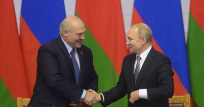 Лукашенко сказал "спасибо" России за вакцину от коронавируса