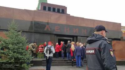 Союз архитекторов РФ отменил конкурс по "реиспользованию" Мавзолея Ленина