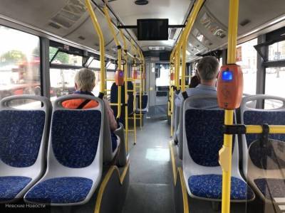 В пяти районах Ленобласти запустят бесконтактный способ оплаты в автобусах