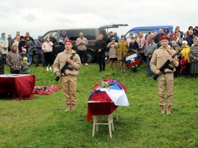Останки летчика, погибшего на Курской дуге, захоронили в Нижегородской области