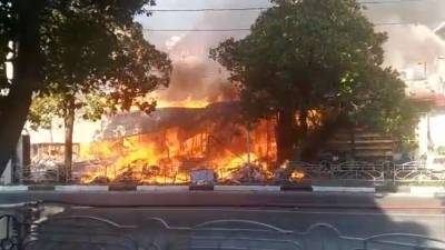Пожар в шашлычной спалил три соседних дома в Сочи.