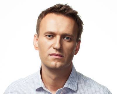 Политика Алексея Навального отключили от ИВЛ