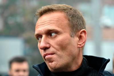 Познер констатировал безразличие Запада к Навальному