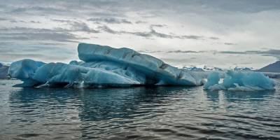 В Гренландии из-за потепления раскололся крупнейший ледник: фото
