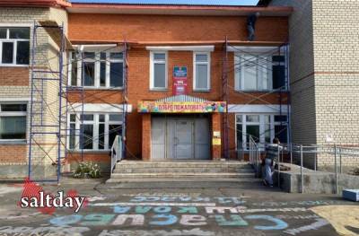 При ремонте школы в Соль-Илецке у подрядчика не оказалось статуса СРО