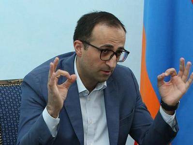 Очередной скандальный приказ министра здравоохранения Армении: Преподаватели старше 65 лет – по домам