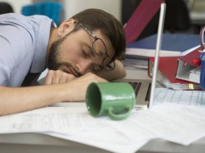 Ученые связали усталость с обезвоживанием