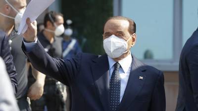 Сильвио Берлускони выписан из больницы
