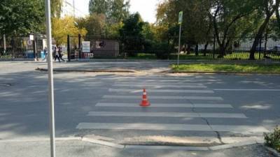В Екатеринбурге разыскивают водителя, сбившего девочку