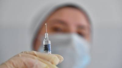 В Москве заработали дополнительные мобильные точки вакцинации от гриппа