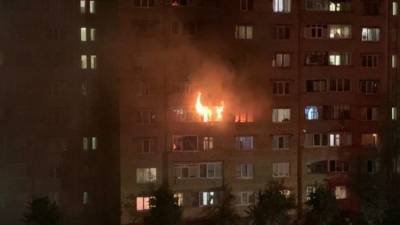 Пожар в квартире Нижнекамска перепуганные жители приняли за хлопок газа