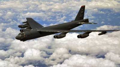Полёты ВВС США над Украиной могут закончиться падением американского бомбардировщика