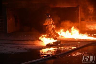 На кузбасском складе произошёл крупный пожар