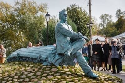 В Плёсе открылся памятник Федору Шаляпину