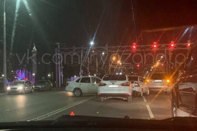 На Московском шоссе в Рязани столкнулись четыре машины