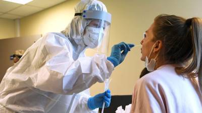 Свыше 41,1 млн тестов на коронавирус проведено в России