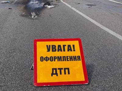 На Дружбы народов в Киеве произошло групповое ДТП: столкнулись 4 авто