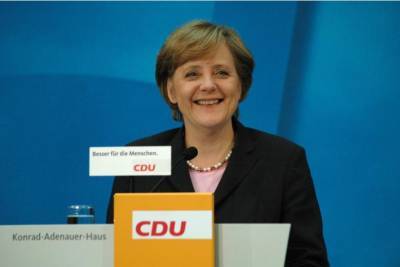 Правящая партия Германия изберет нового лидера в декабре