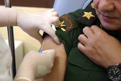 Дегтярев стал добровольцем на испытаниях вакцины от коронавируса