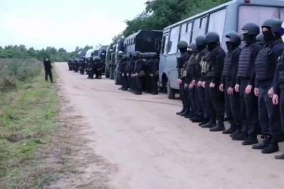 Российское телевидение показало отход резерва силовиков от белорусской границы