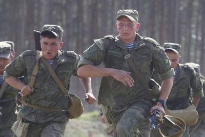 В Белоруссию прибыли российские десантники
