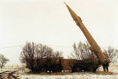Сотня ракет и десятки танков: армия Хафтара обнаружила клад с советской военной техникой