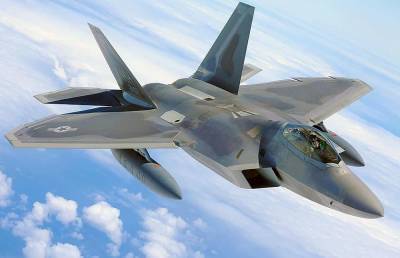 США разместят на Аляске 150 истребителей пятого поколения F-35 и F-22