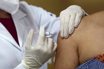 В Китае назвали срок выпуска вакцины от коронавируса