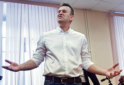 Кремль: возвращению Навального все будут только рады