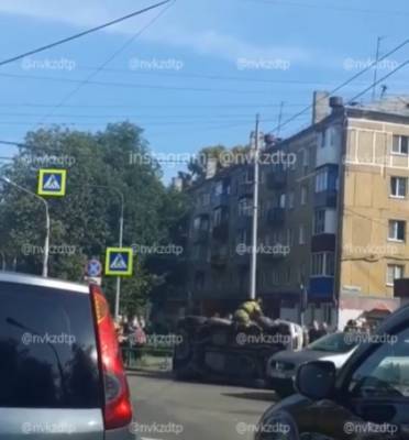 В Кузбассе автомобиль перевернулся в результате ДТП
