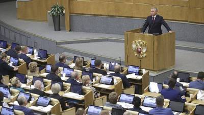 Спикер Госдумы потребовал, чтобы депутаты Терешкова и Чилингаров покинули зал заседаний
