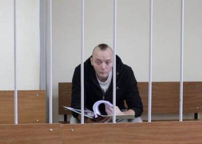 Суд признал законным продление ареста Сафронову