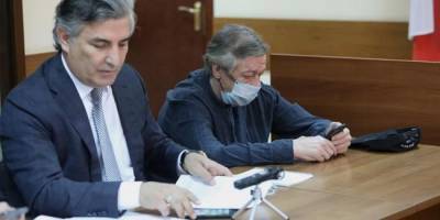 Пашаева, защищавшего Ефремова в суде, могут лишить адвокатского статуса