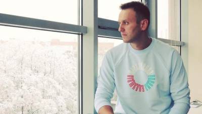 В Кремле прокомментировали намерение Навального вернуться в Россию
