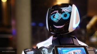 Робот поучаствовал в открытии петербургского цифрового центра "IT-куб"