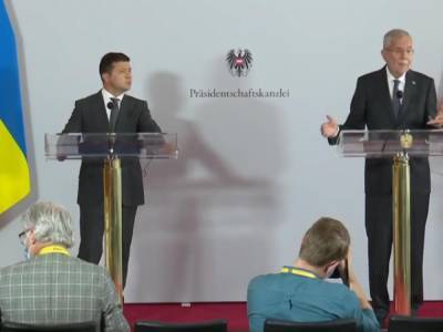 Президент Австрии назвал конфликт в Украине "открытой раной в центре Европы"