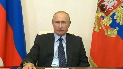 Путин открыл два медцентра, построенных Минобороны